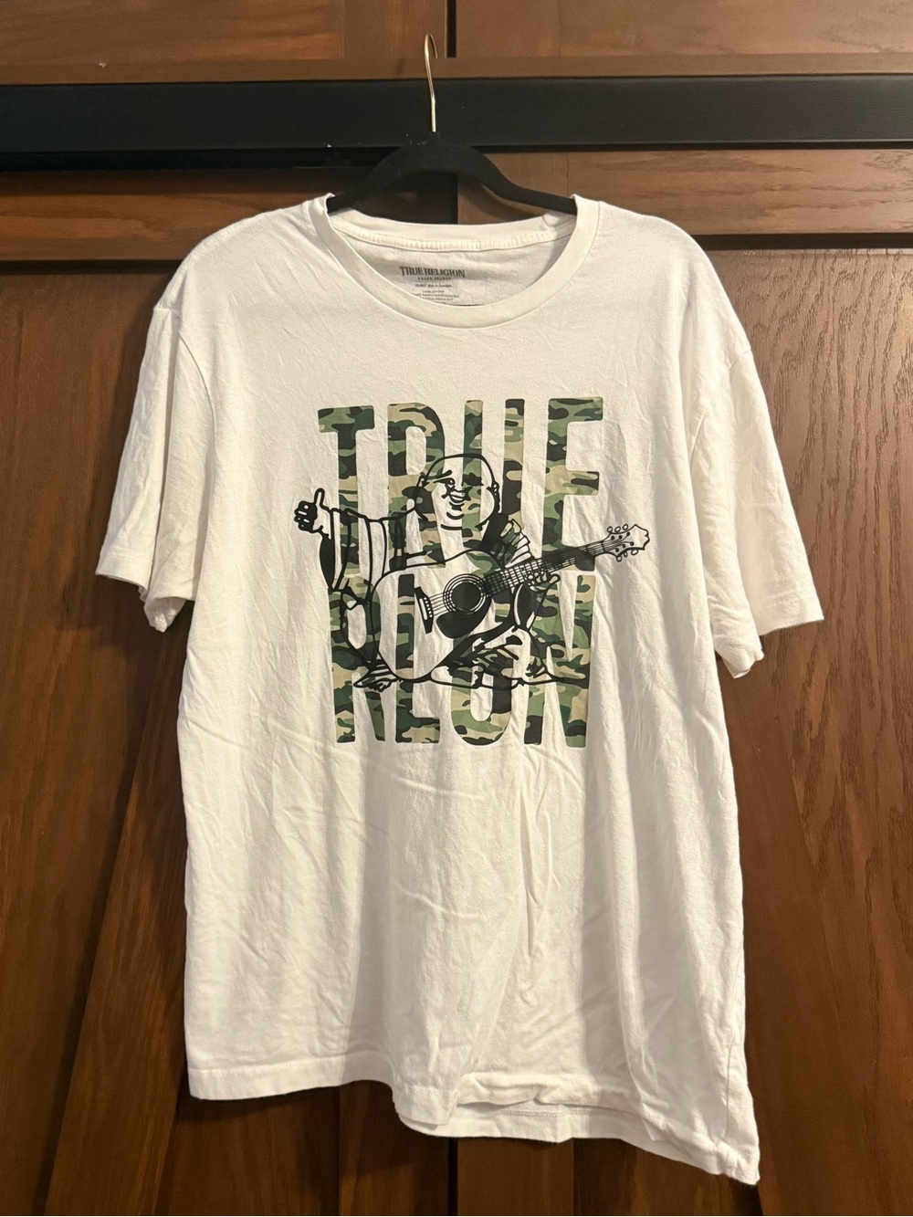 True Religion Men's White Tee with Green Camo Logo Sz 2XL EUC